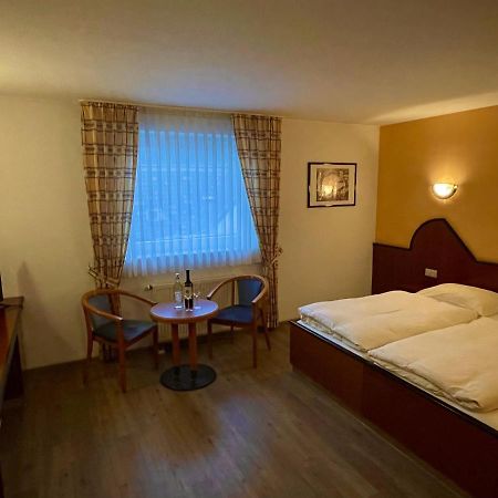 Hotel Haus Hubertus Elsdorf 외부 사진