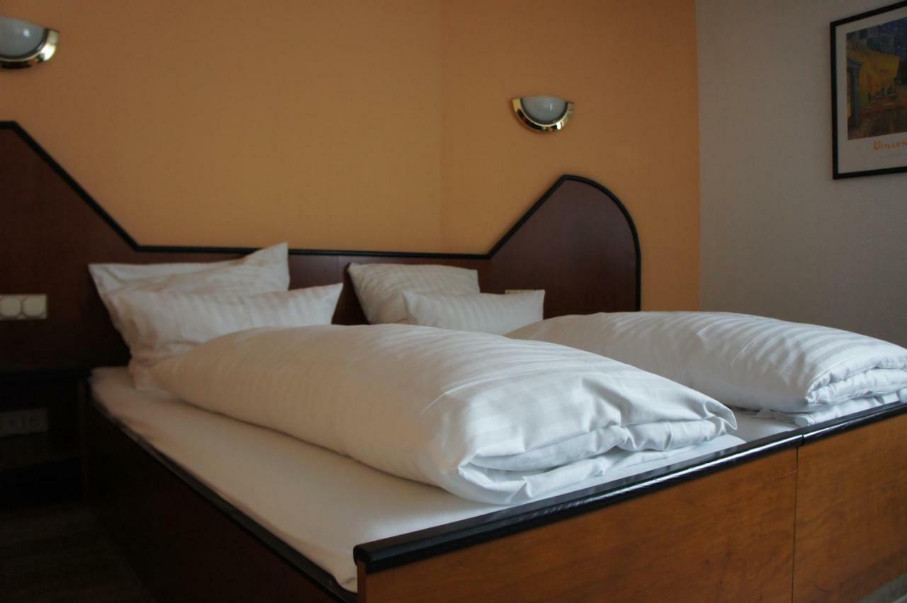 Hotel Haus Hubertus Elsdorf 외부 사진